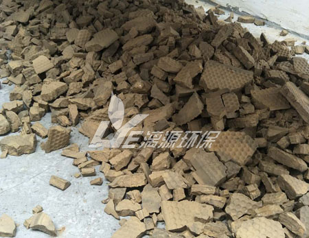 如何解決中水回用污泥的含水量高的問(wèn)題？